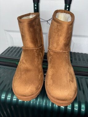 Cozy Women's Winter Suede-Style Short Boots - Chestnut